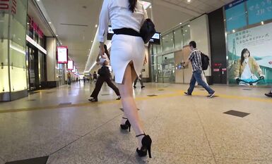 【フルHD 超高畫質】美人OLお姉さんの巨惑！！スリットの隙間からハミ出たムッチムチの肉厚ヒップがエロい！！