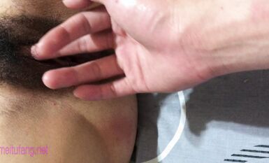 因為長得像王祖賢所以在學校挺火的搶手大一新生妹被校內老司機拿下啪啪露臉自拍無套內射 (2)