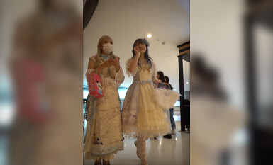 YC198可愛白絲lo裙小姐姐！淺黃色內褲前後CD！