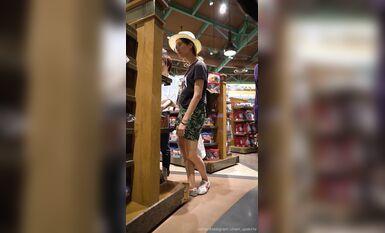 YD037藍裙小姐姐深紅色丁字褲！少婦條紋丁字褲！2