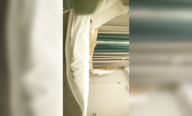 【換妻游戲呀】，密碼房，迎國慶，夫妻交換新作，香艷刺激，欣賞自己老婆在別的男人胯下呻吟