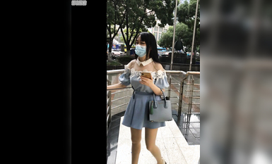 校園學生妹CD 偷拍大神學校專挑短裙學生妹 疑似內褲上有根逼毛 大膽刺激 高清 (13)