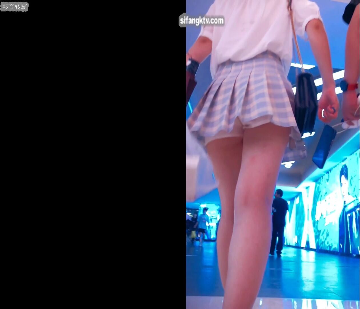 校園學生妹CD 偷拍大神學校專挑短裙學生妹 疑似內褲上有根逼毛 大膽刺激 高清 (7)