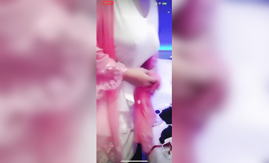 最新《瘋狂抖音》外篇之《抖音擦邊8》各種閃現走光刷邊 走私會議房給男友口愛 這期超精彩4.真空凸點 (1)