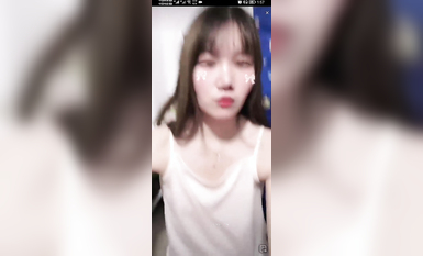 最新《瘋狂抖音》外篇之《抖音擦邊8》各種閃現走光刷邊 走私會議房給男友口愛 這期超精彩3.走光擦邊 (3)