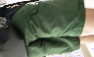 校園學生妹CD 偷拍大神學校專挑短裙學生妹 疑似內褲上有根逼毛 大膽刺激 高清 (12)