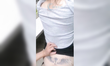 海角社區亂倫大神小鋼炮國慶新作 國慶從老家回來把正在看電視的騷逼大嫂從廚房操到客廳