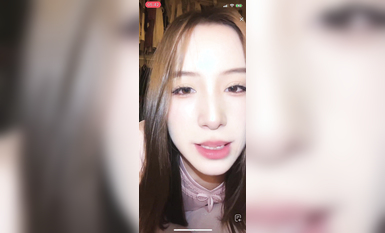 最新《瘋狂抖音》外篇之《抖音擦邊8》各種閃現走光刷邊 走私會議房給男友口愛 這期超精彩2.美女擦邊 (9)