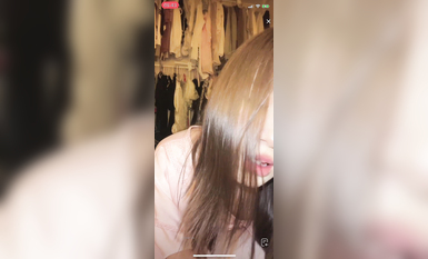 最新《瘋狂抖音》外篇之《抖音擦邊8》各種閃現走光刷邊 走私會議房給男友口愛 這期超精彩2.美女擦邊 (9)