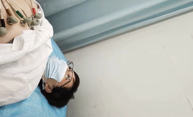 國內某體檢中心心電圖檢查偷拍 各種美乳大學生少婦美乳映入眼簾，處女的奶子圓潤堅挺好好看 (10)