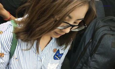 成都地鐵醫院抄底 驚現無內長腿美女 各式內內讓人噴血 幻想扒下推到啪啪 高清1080P版 (1)