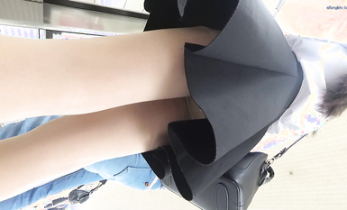 成都地鐵醫院抄底 驚現無內長腿美女 各式內內讓人噴血 幻想扒下推到啪啪 高清1080P版 (17)