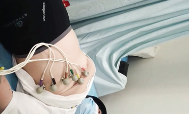 國內某體檢中心心電圖檢查偷拍 各種美乳大學生少婦美乳映入眼簾，處女的奶子圓潤堅挺好好看 (14)