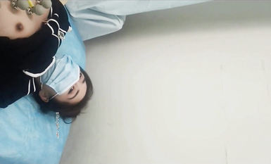 國內某體檢中心心電圖檢查偷拍 各種美乳大學生少婦美乳映入眼簾，處女的奶子圓潤堅挺好好看 (50)