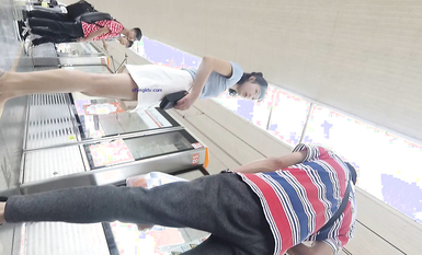 成都地鐵醫院抄底 驚現無內長腿美女 各式內內讓人噴血 幻想扒下推到啪啪 高清1080P版 (11)