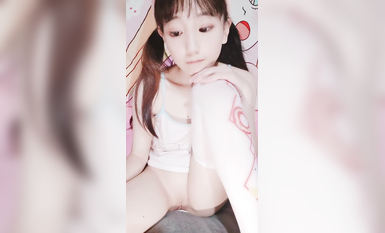 清純系天花板！新人小蘿莉！手指扣逼呻吟嗲嗲，操我小騷逼騷話不斷，無毛白虎嫩穴，叫聲極度誘惑