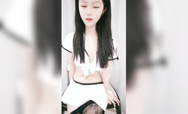 中國人不騙中國人！這兩個是真的嫩【04蘿莉】舔逼！喝尿！ (1)