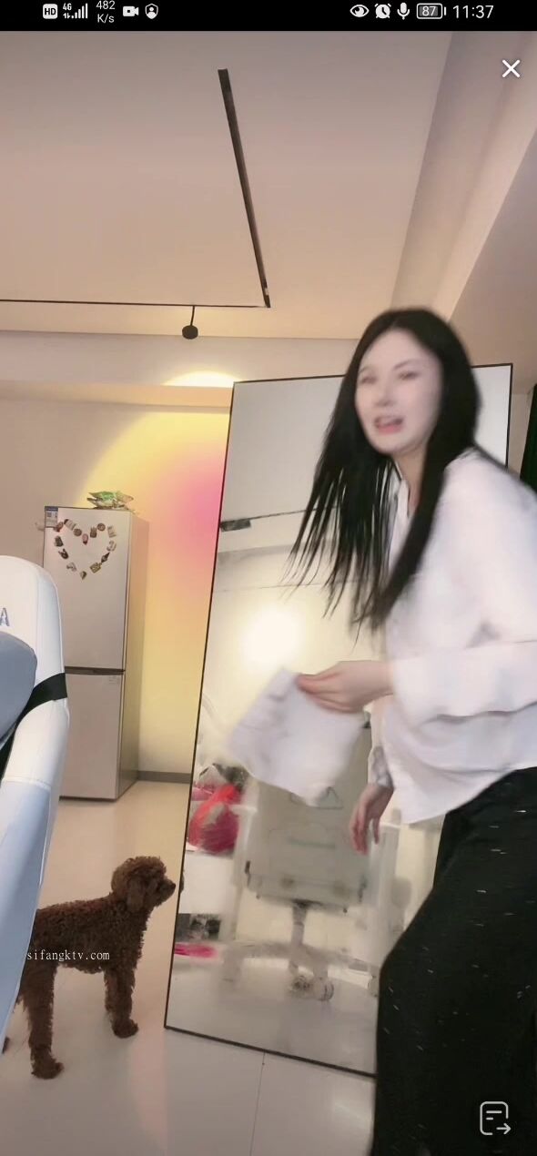 【抖音重磅】人氣女神【草莓小甜心】首次超大尺度露三點【丁姐直播】9月 (7)