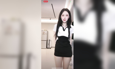 【抖音重磅】人氣女神【草莓小甜心】首次超大尺度露三點【丁姐直播】9月 (24)