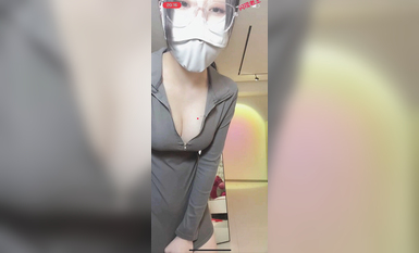 【抖音重磅】人氣女神【草莓小甜心】首次超大尺度露三點【丁姐直播】9月 (21)