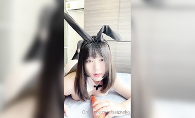 極品身材美乳細腰豐臀一線天白虎粉筆Onlyfans百變女神saizek大尺度私拍完美露臉無水 (11)