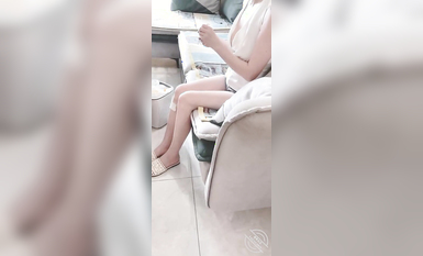 海角社區亂倫大神《最愛騷嫂子》熱銷作品全集-淪陷在騷貨嫂子的緊致熱穴中 2022-06-27大嫂徹底傷心了，要跟大哥離婚和我過，可怎麼辦。