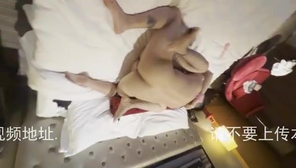 無套內射實錄系列！嗷嗷叫的反差女友！