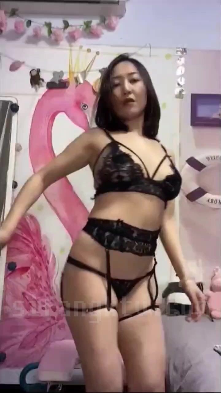 【快手重磅】多肉的何老師！極品騷熟女~全新尺度內容首發~ (28)