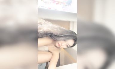 【不不不不知道啊】可甜可欲~音樂系才女~特寫全裸扣B！~ (8)