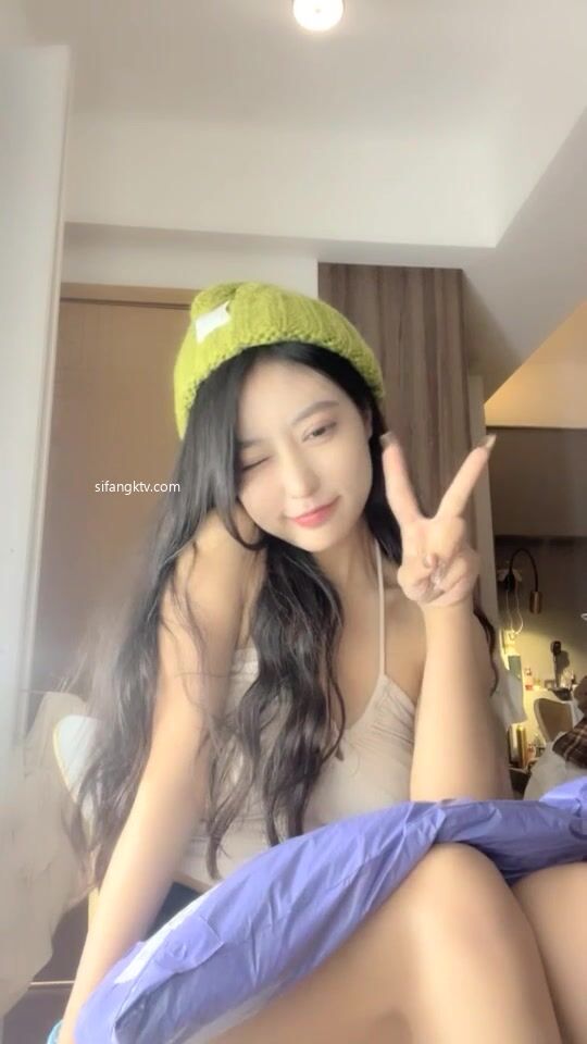 【不不不不知道啊】可甜可欲~音樂系才女~特寫全裸扣B！~ (8)