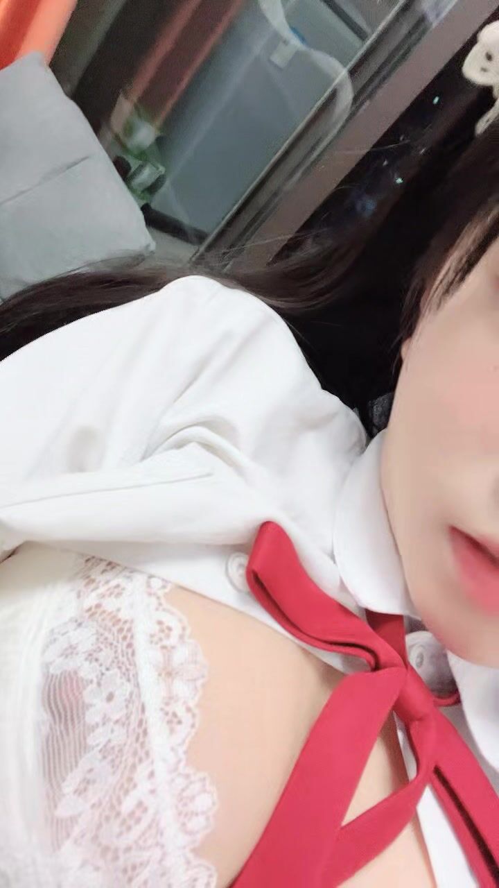 19歲的廣州妹妹！【京魚兒】道具自慰爆漿，粉穴近距離B (8)