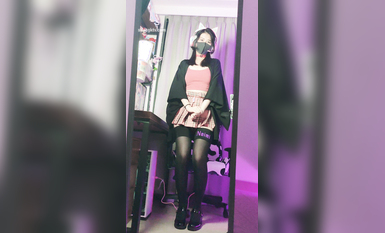 抖音網紅反差母狗『奶咪』十月唯性新作-賽博朋克電競少女 耳機線插BB里聽音樂 高清 (2)