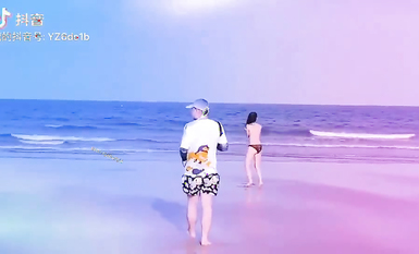 最新推特七位人氣蘿莉女主露出私拍 戶外野戰全裸路邊翹美臀後入啪啪喵JJ (6)