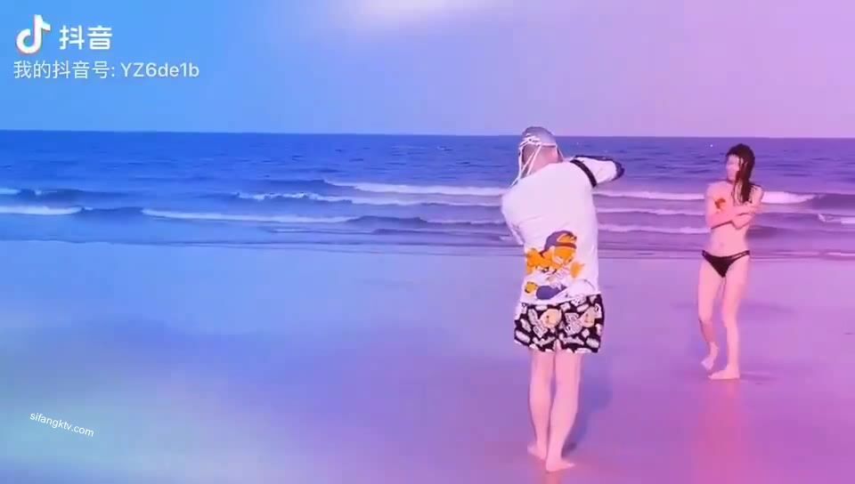 最新推特七位人氣蘿莉女主露出私拍 戶外野戰全裸路邊翹美臀後入啪啪喵JJ (6)