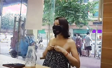 最新推特七位人氣蘿莉女主露出私拍 戶外野戰全裸路邊翹美臀後入啪啪喵JJ (7)