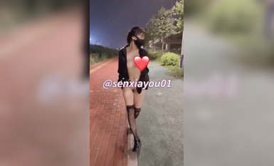 最新推特七位人氣蘿莉女主露出私拍 戶外野戰全裸路邊翹美臀後入啪啪森下悠 (3)