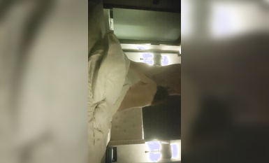 【69口嗨哥】酒店約操騷女，不盡興再來一炮，69姿勢互舔，後入爆操搞得啊啊叫