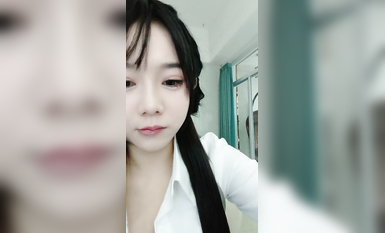 這樣的妞你喜歡嗎，黑絲露臉制服誘惑，你喜歡的樣子她都有，脫衣艷舞漏奶又漏逼，風騷又可愛，精彩又刺激