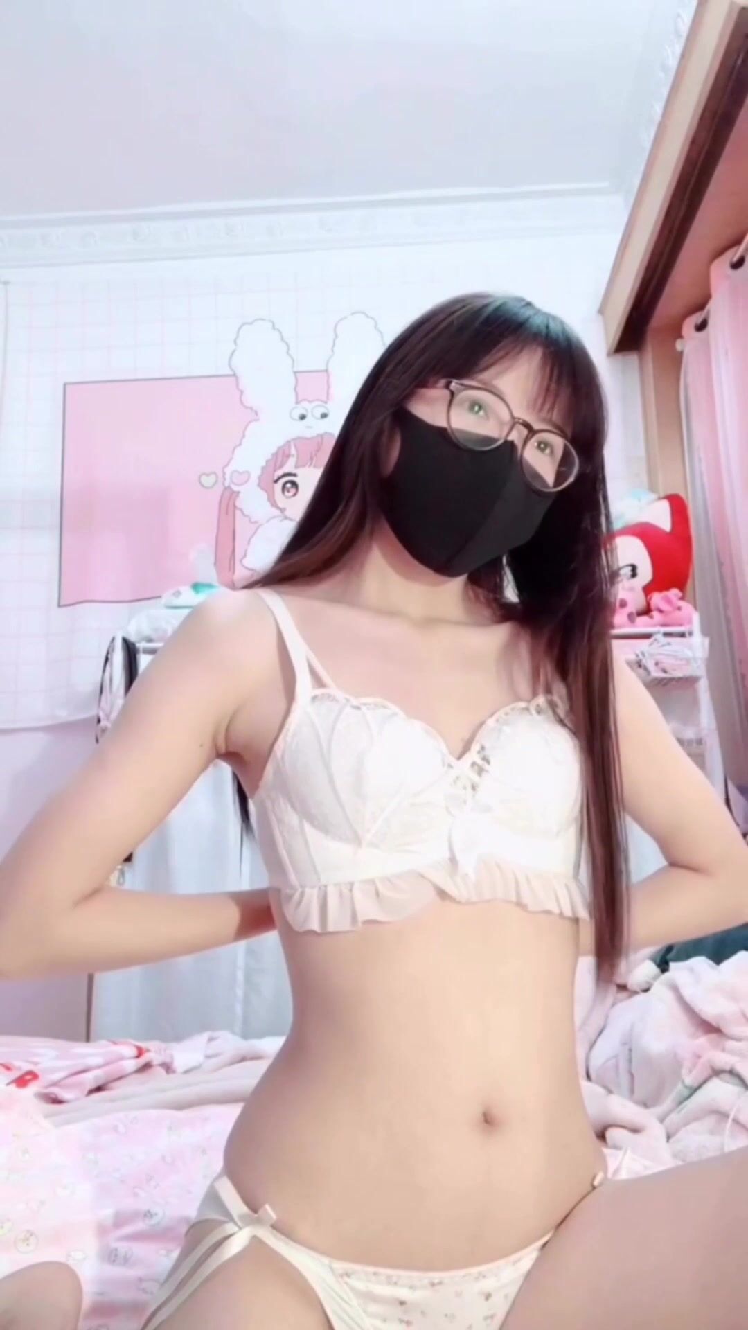 【私密群第28季】高端私密群內部福利28基本都露臉美女如雲 (3)