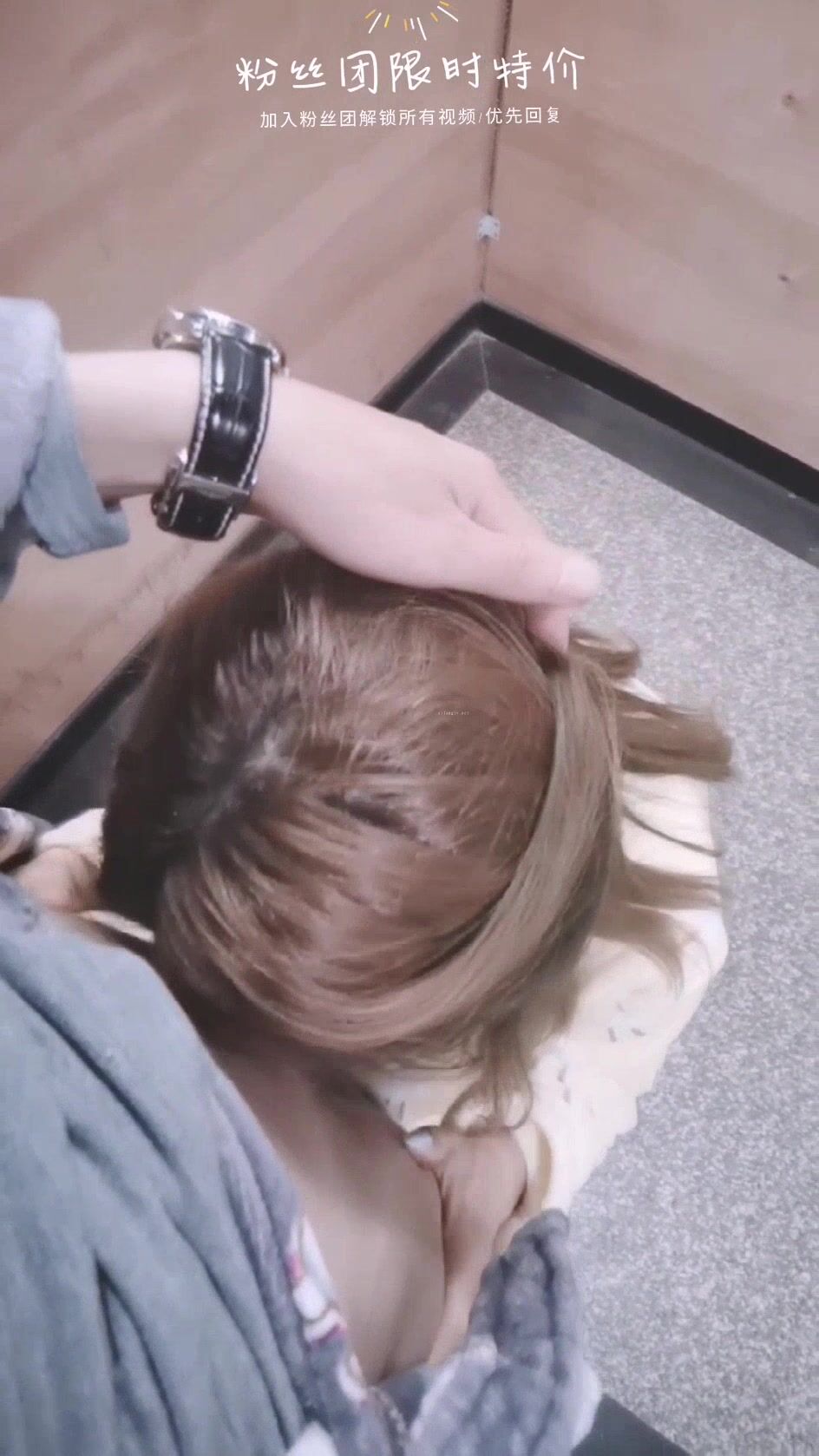 雙馬尾蘿莉『芽芽不乖』十月最新性愛私拍 和粉絲哥哥戶外車震 無套內射兩次 (2)