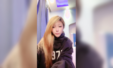 金发性感网红女神！独自一人酒店自慰！展示美足拨开内裤掰穴，揉搓无毛骚逼，振动棒抽插爽翻