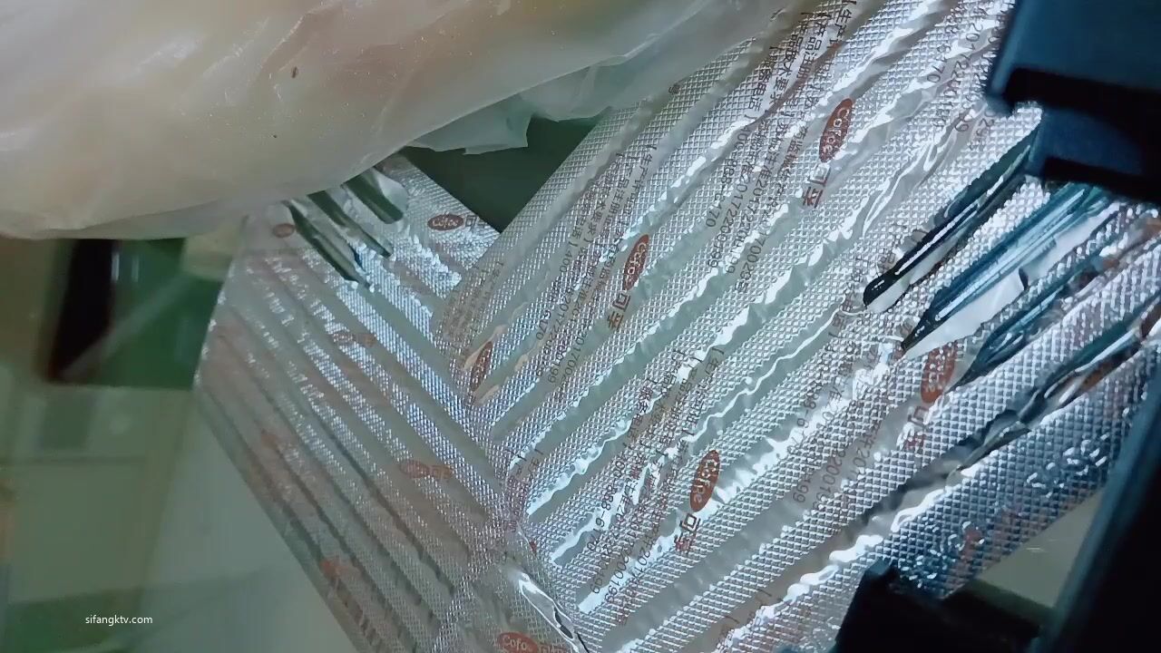 【骚宝】10.29 偷拍 中医SPA 老婆闺蜜来求诊 服务一次到位！ (3)