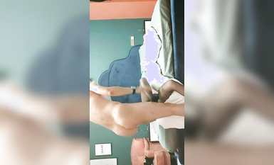 【无情的屌】，探花大神精彩佳作，外围女神被跳蛋玩弄，黑丝美臀，花式啪啪