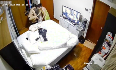 私房最新流出2023 黑客破解攝像頭偷拍 多場合家庭宿舍廁所更衣洗澡 (38)