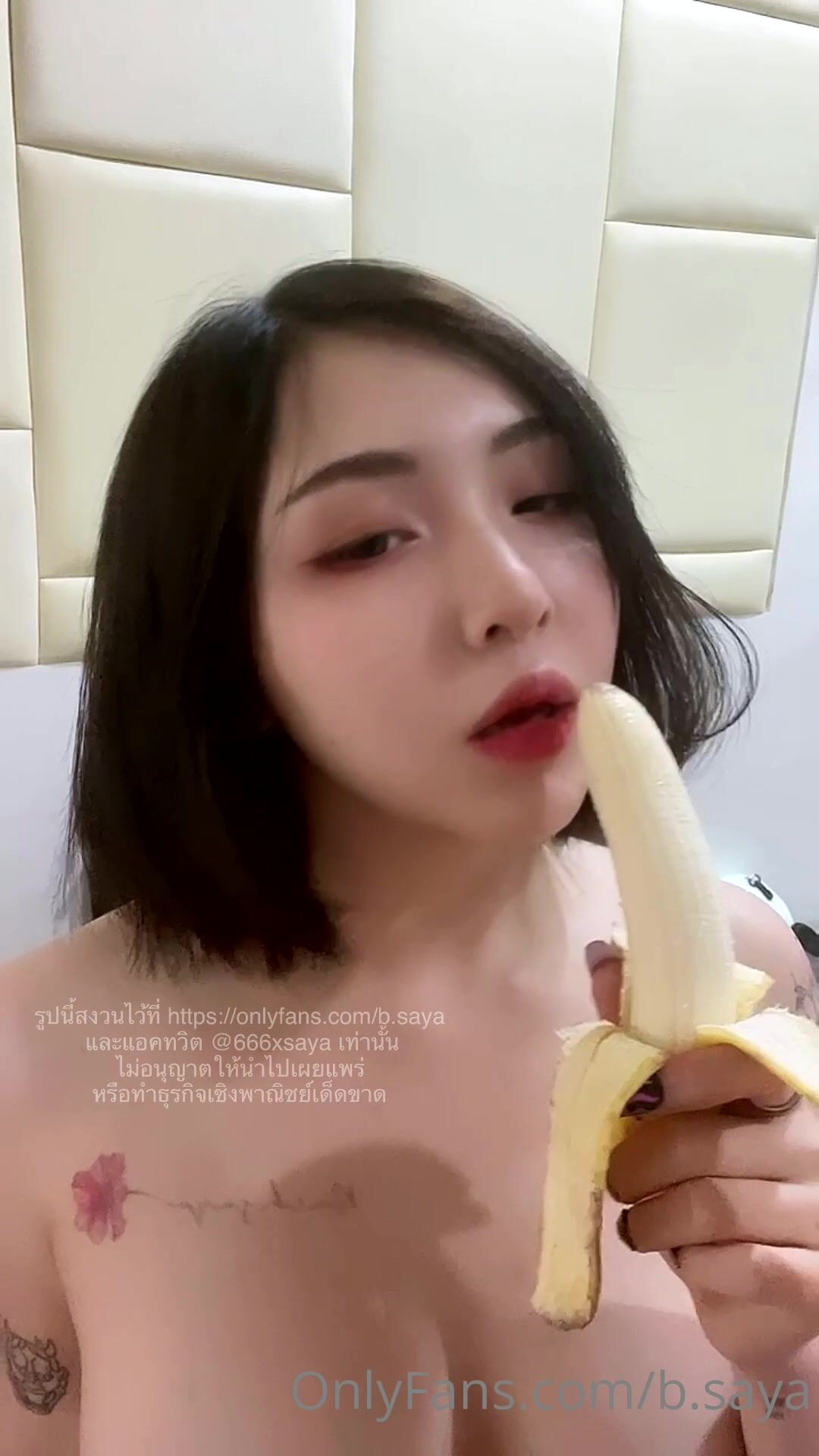 【精品流出】性感人間尤物  完美身材模特Onlyfans泰妹Buchsaya 騷氣誘惑視圖 (9)