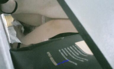 八月最新私房大神 隔牆有眼 原創廁拍 饅頭肥穴勾魂黑絲透明內褲 (17)