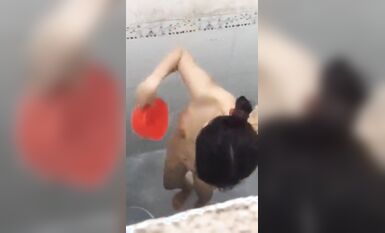 大眾澡堂民宅公寓出租房衛生間浴室各種極限操作現場實拍多位妹子洗香香基本都是亮點 (22)