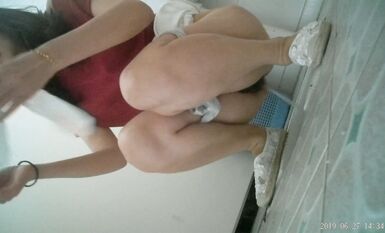 無印原版廁拍日記 6月27日4K全景電子創業園漂亮的小文員 (2)