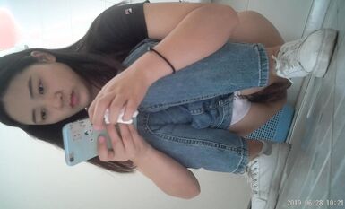 無印原版廁拍日記 6月27日4K全景電子創業園漂亮的小文員 (3)