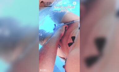 極品嬌嫩小萌妹『LepALu』雙馬尾粉嫩萌妹 被大J8爆操高潮 小嘴吃下大雞B 高清summer特輯 (1)